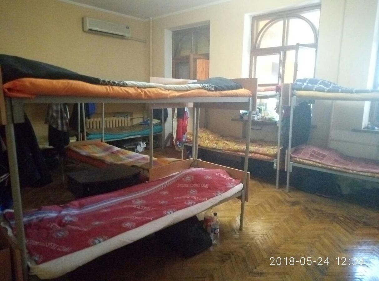 קייב Hostel Dyukovskiy מראה חיצוני תמונה